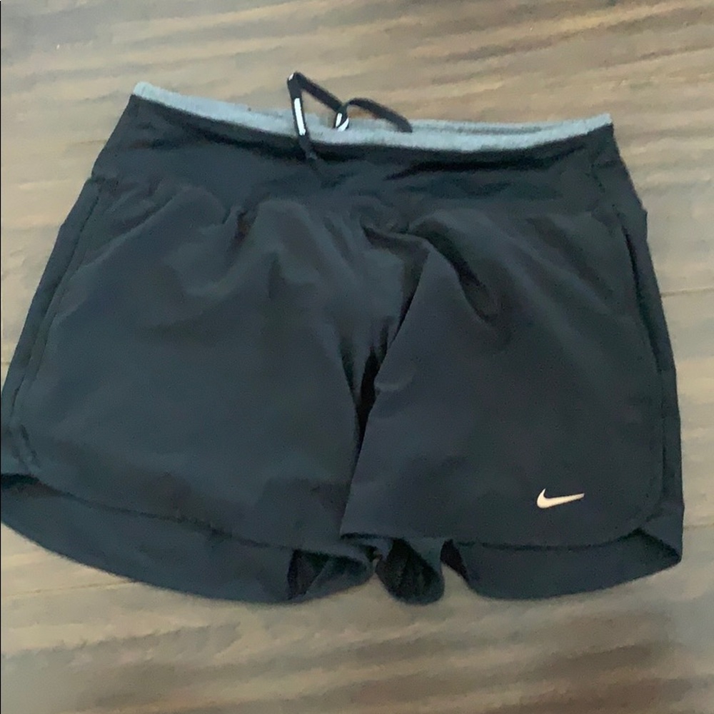 Nike running shorts - Picture 1 of 1